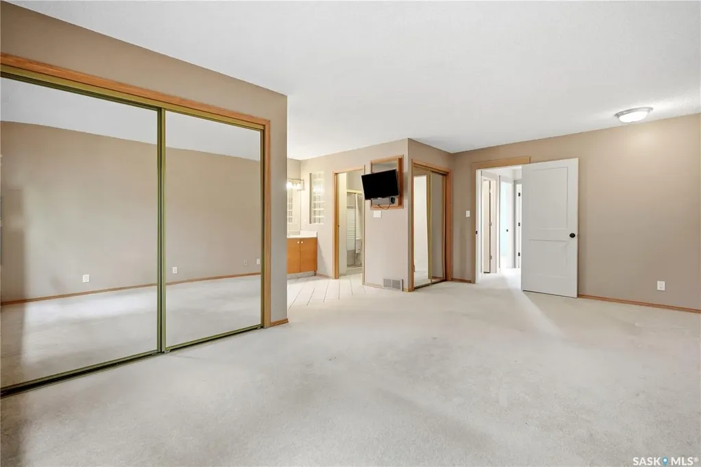 23 Cowie Road Regina SK S4S 6S2