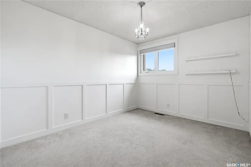 23 Cowie Road Regina SK S4S 6S2