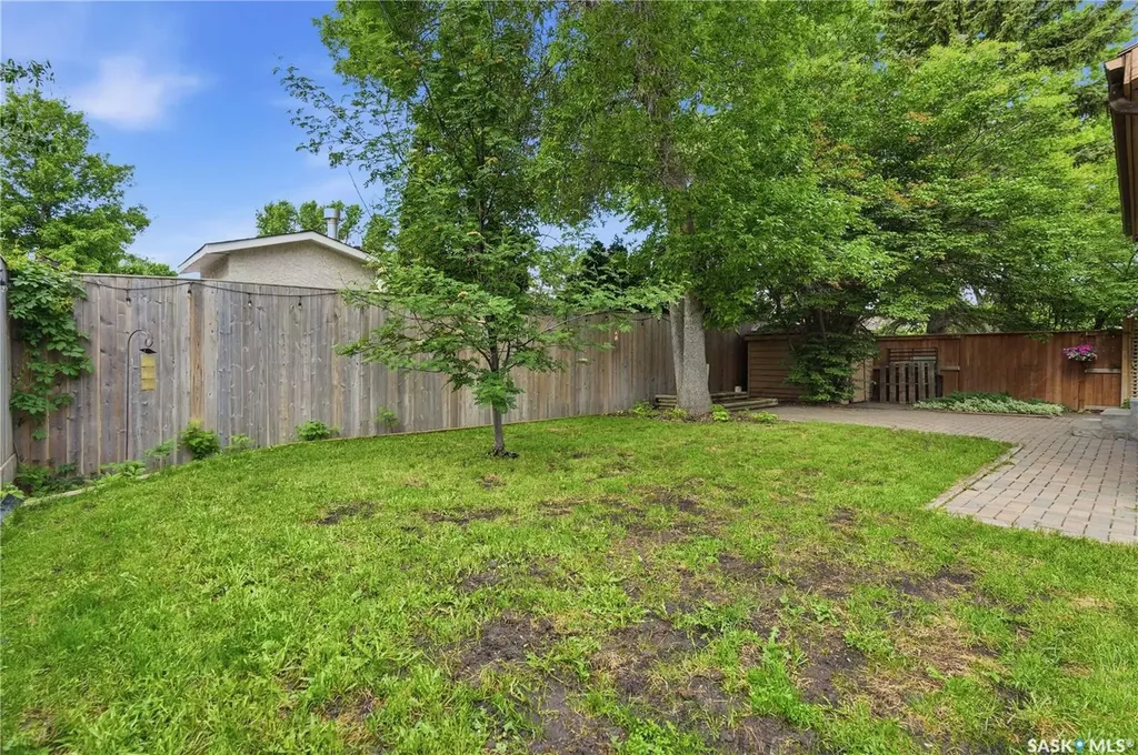23 Cowie Road Regina SK S4S 6S2