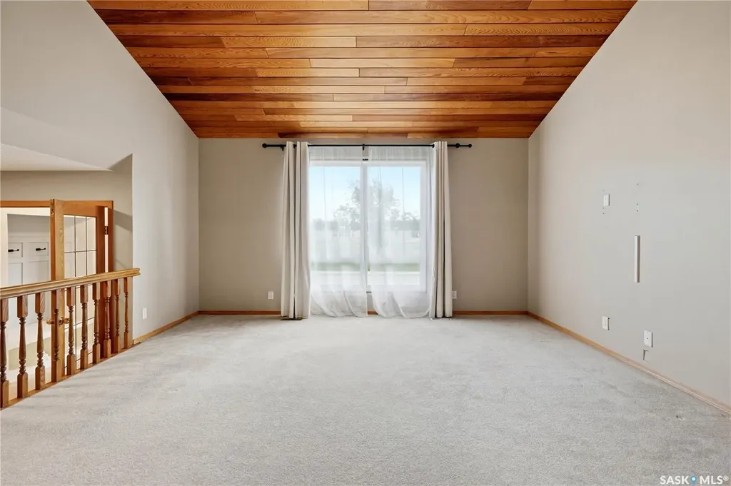 23 Cowie Road Regina SK S4S 6S2