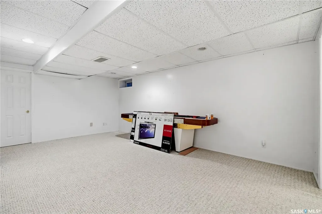 3676 Bishop Crescent E Regina SK S4Z 1A8