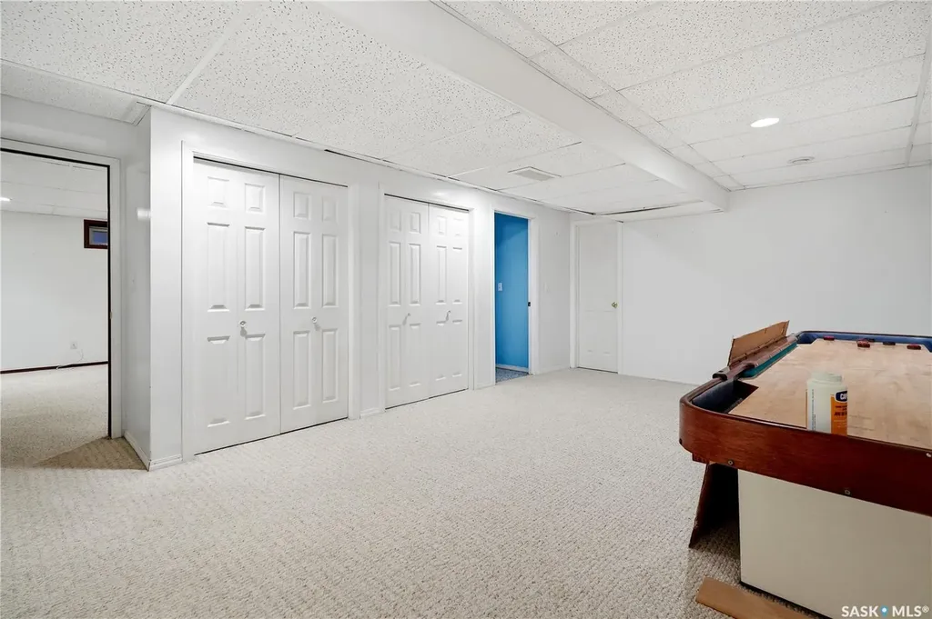 3676 Bishop Crescent E Regina SK S4Z 1A8