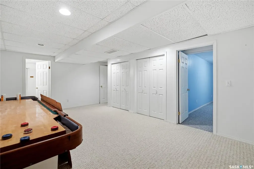 3676 Bishop Crescent E Regina SK S4Z 1A8