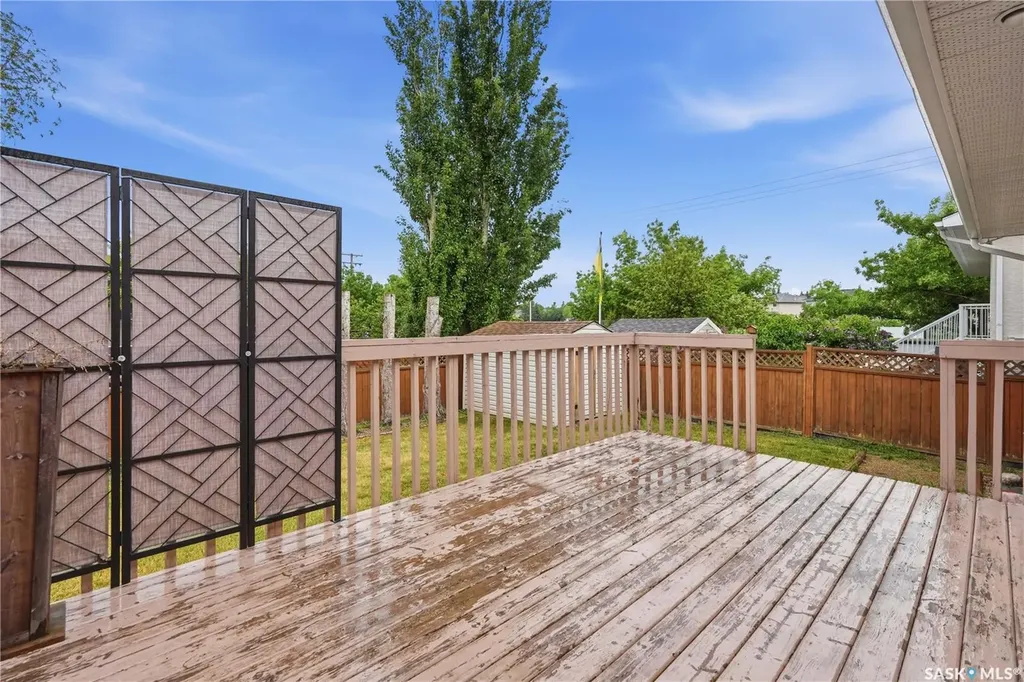 3676 Bishop Crescent E Regina SK S4Z 1A8