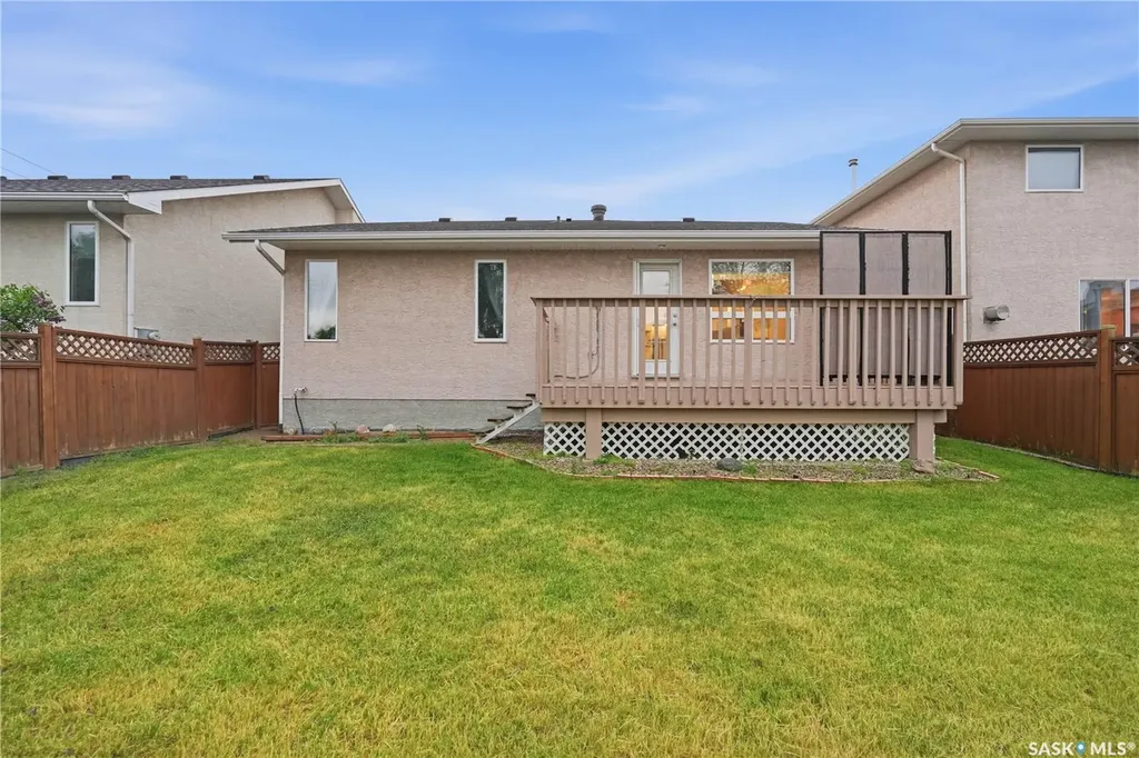 3676 Bishop Crescent E Regina SK S4Z 1A8