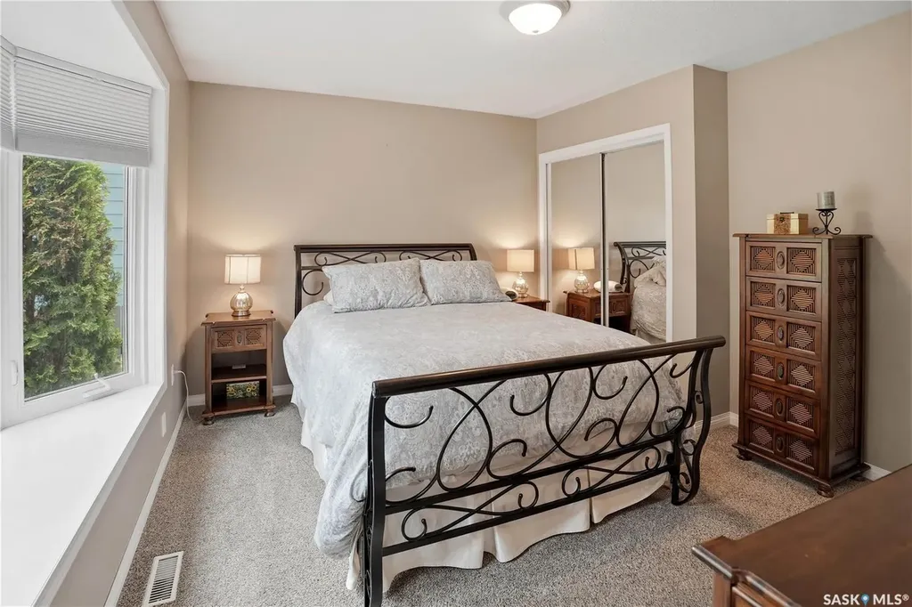 342 35th Street Battleford SK S0M 0E0