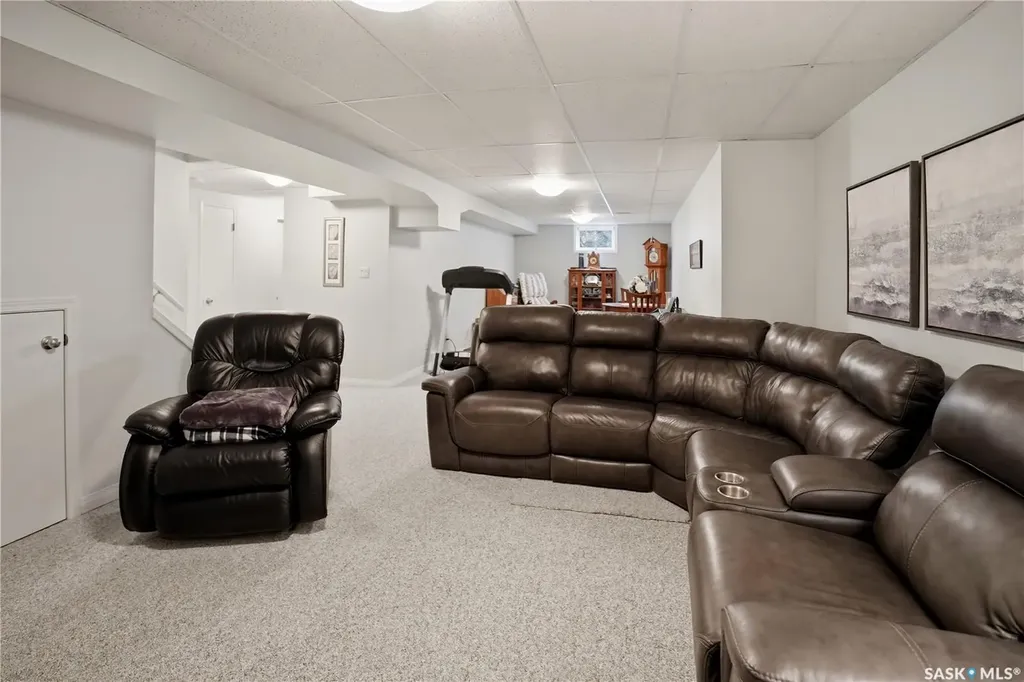 342 35th Street Battleford SK S0M 0E0