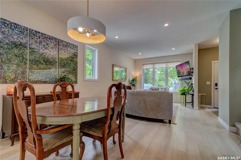 3022 Montague Street Regina SK S4S 1Z5