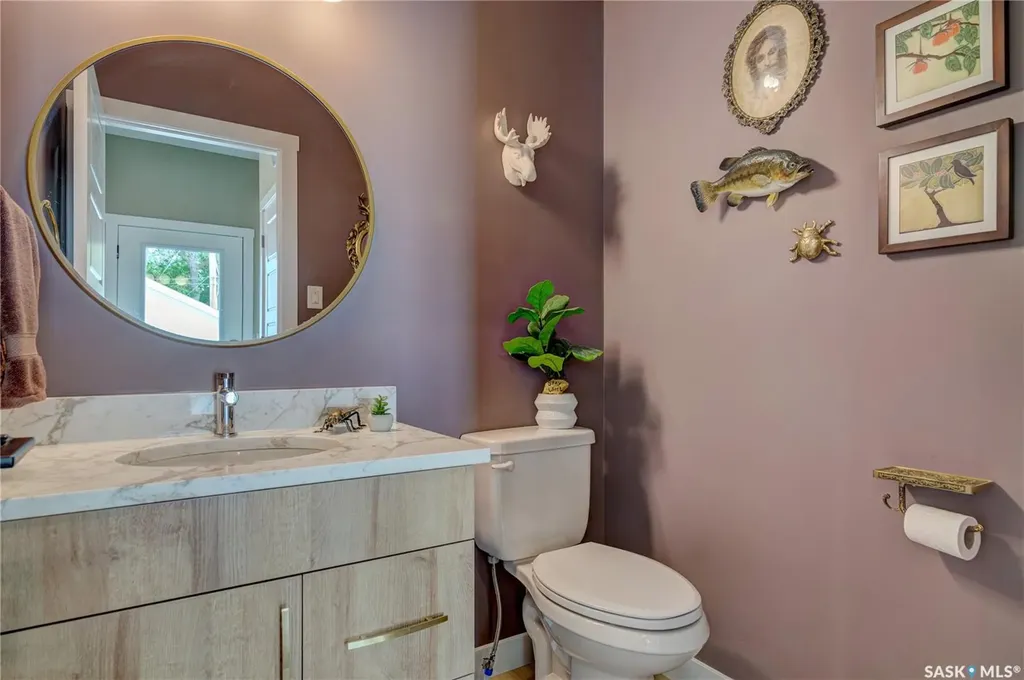 3022 Montague Street Regina SK S4S 1Z5