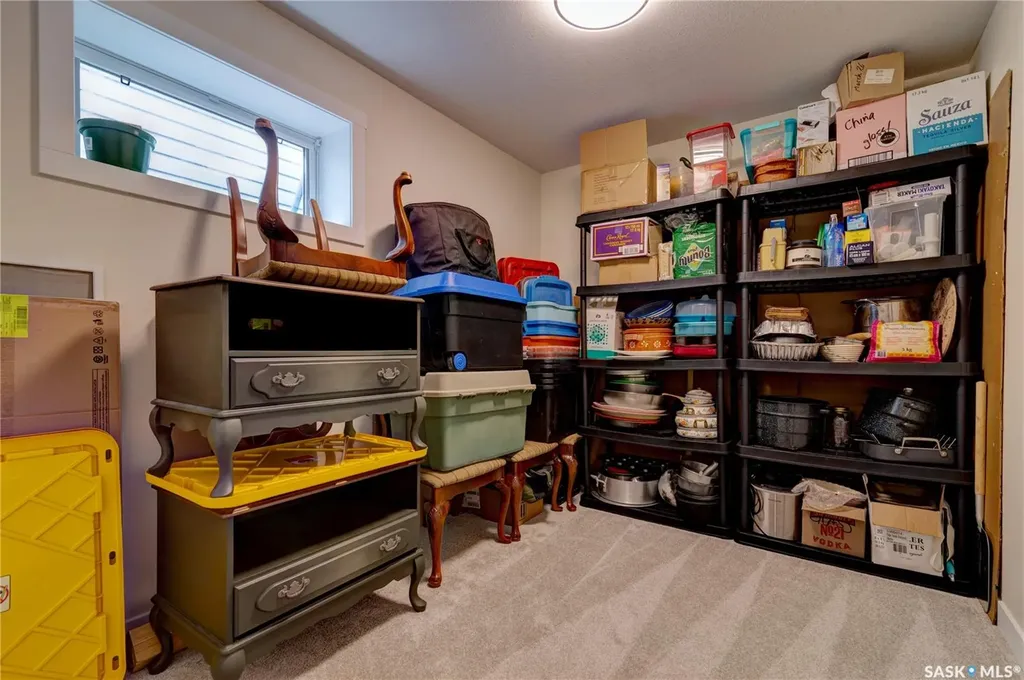 3022 Montague Street Regina SK S4S 1Z5