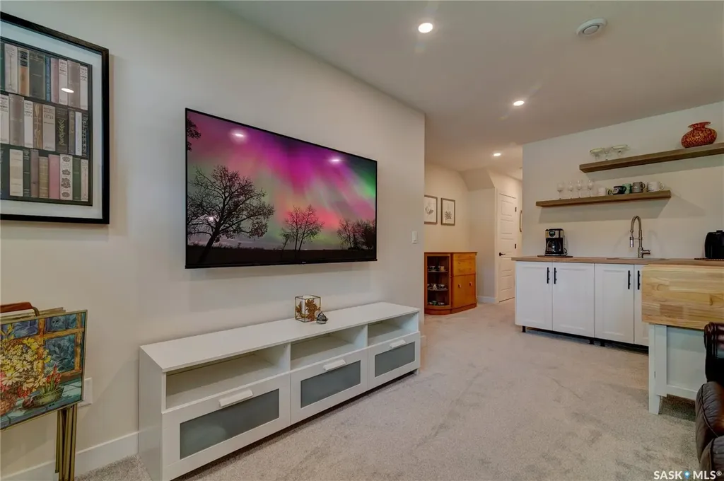 3022 Montague Street Regina SK S4S 1Z5