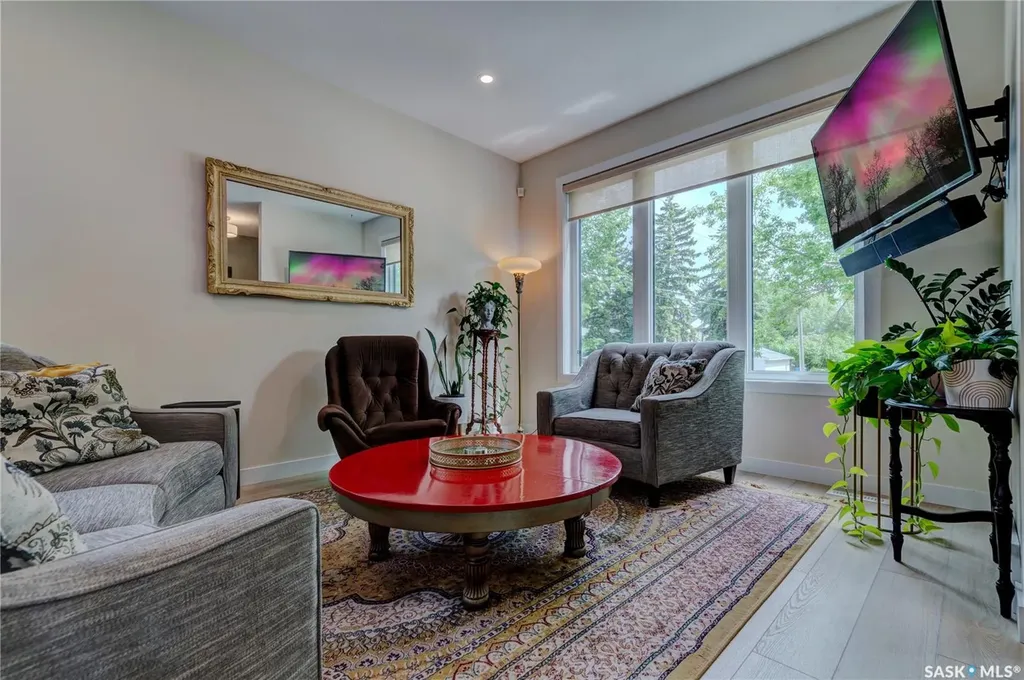 3022 Montague Street Regina SK S4S 1Z5