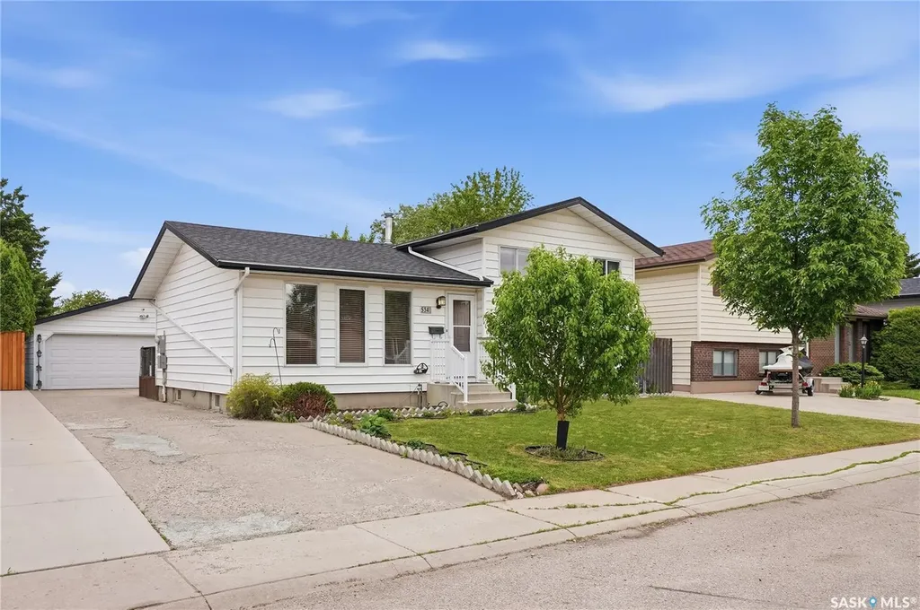 534 Nesbitt Lane Saskatoon SK S7L 6K9