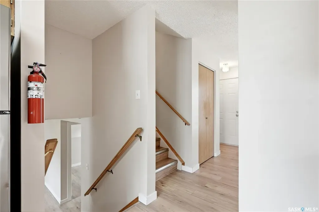 534 Nesbitt Lane Saskatoon SK S7L 6K9