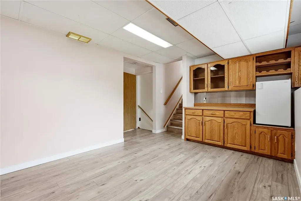 534 Nesbitt Lane Saskatoon SK S7L 6K9