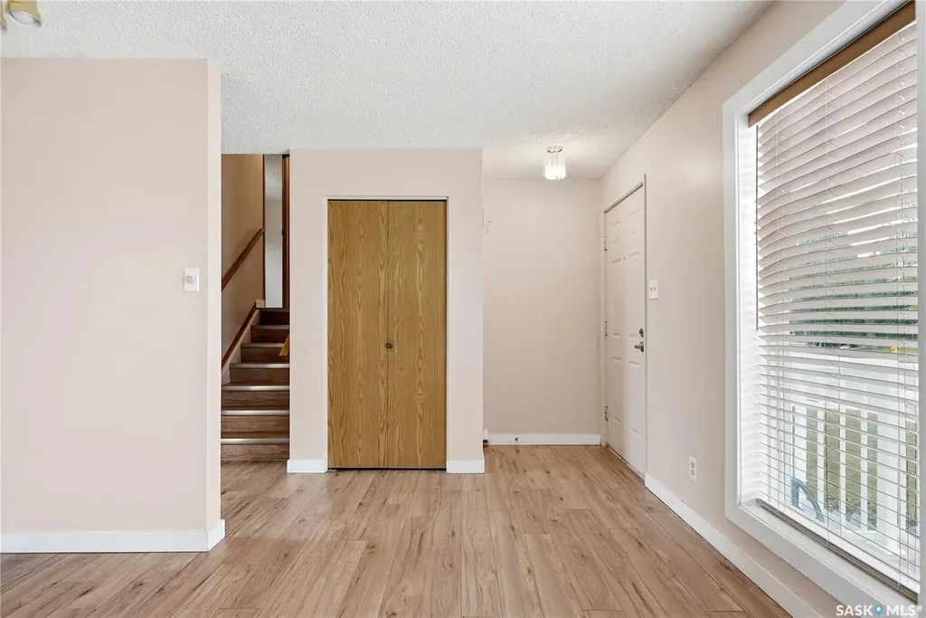 534 Nesbitt Lane Saskatoon SK S7L 6K9