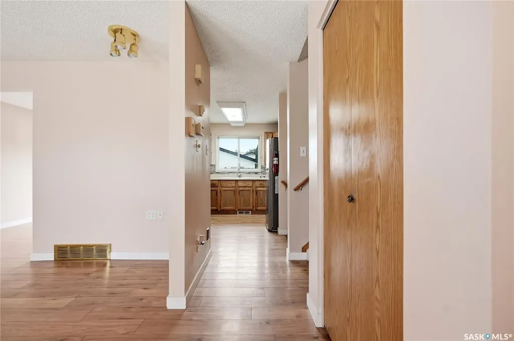 534 Nesbitt Lane Saskatoon SK S7L 6K9