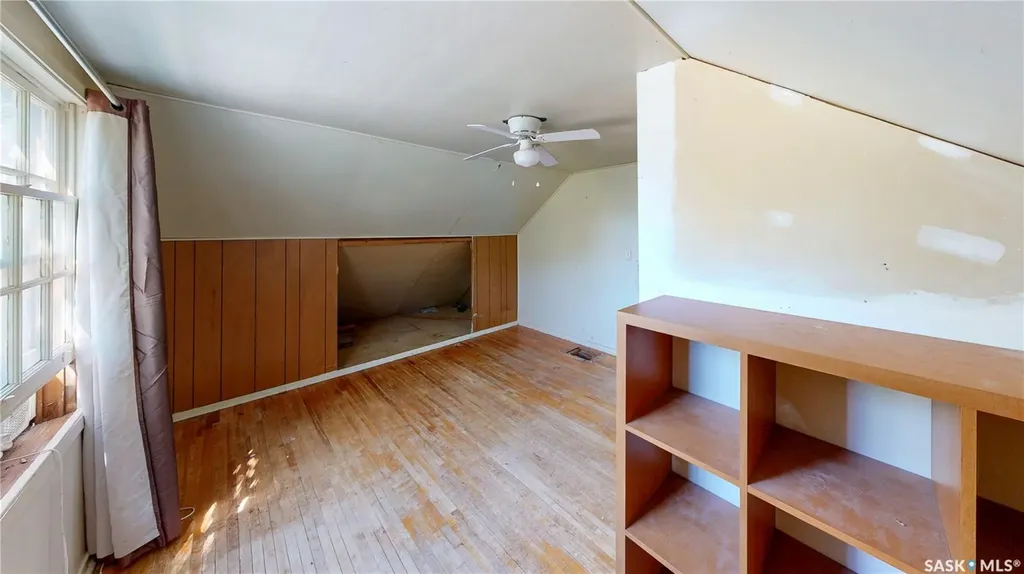 1277 Queen Street Regina SK S4T 4B5