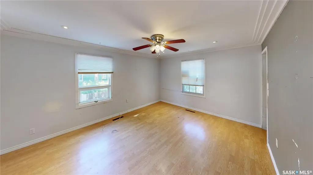 1277 Queen Street Regina SK S4T 4B5