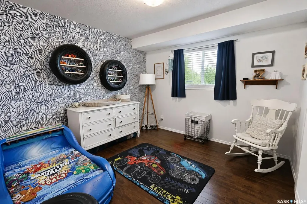 6 Dmyterko Bay Prince Albert SK S6V 8E8