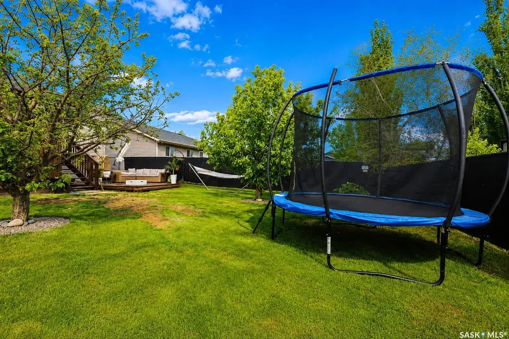 6 Dmyterko Bay Prince Albert SK S6V 8E8