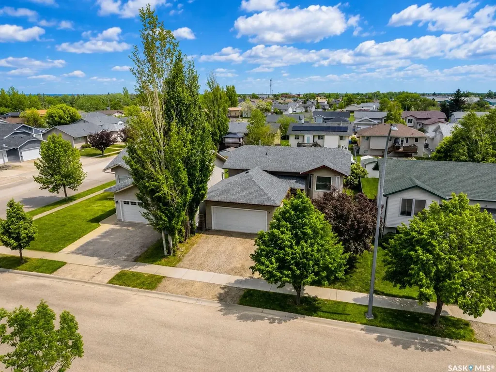6 Dmyterko Bay Prince Albert SK S6V 8E8