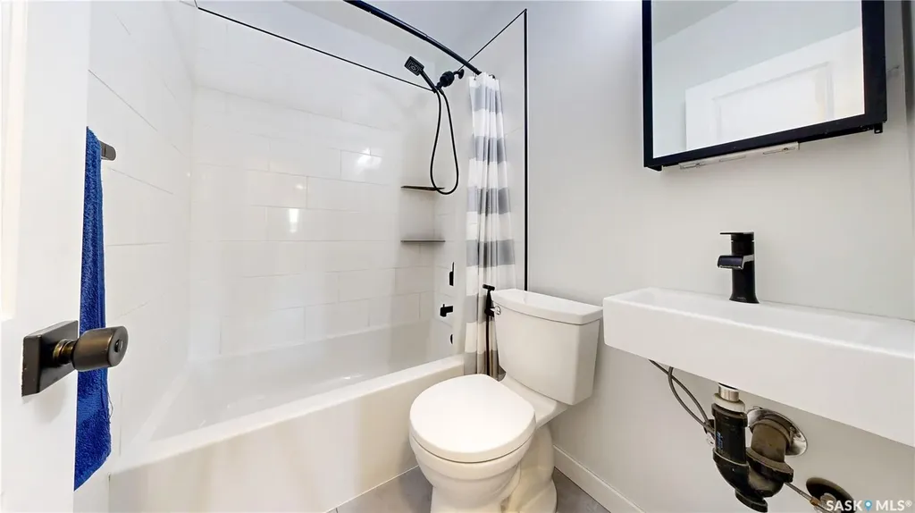 909 Arthur Street Regina SK S4T 4V6