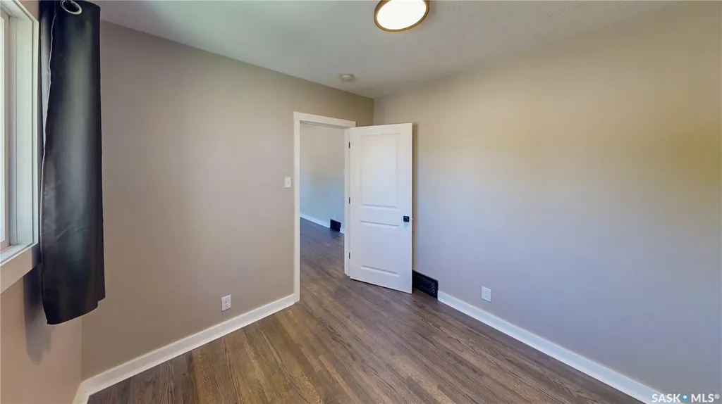 909 Arthur Street Regina SK S4T 4V6