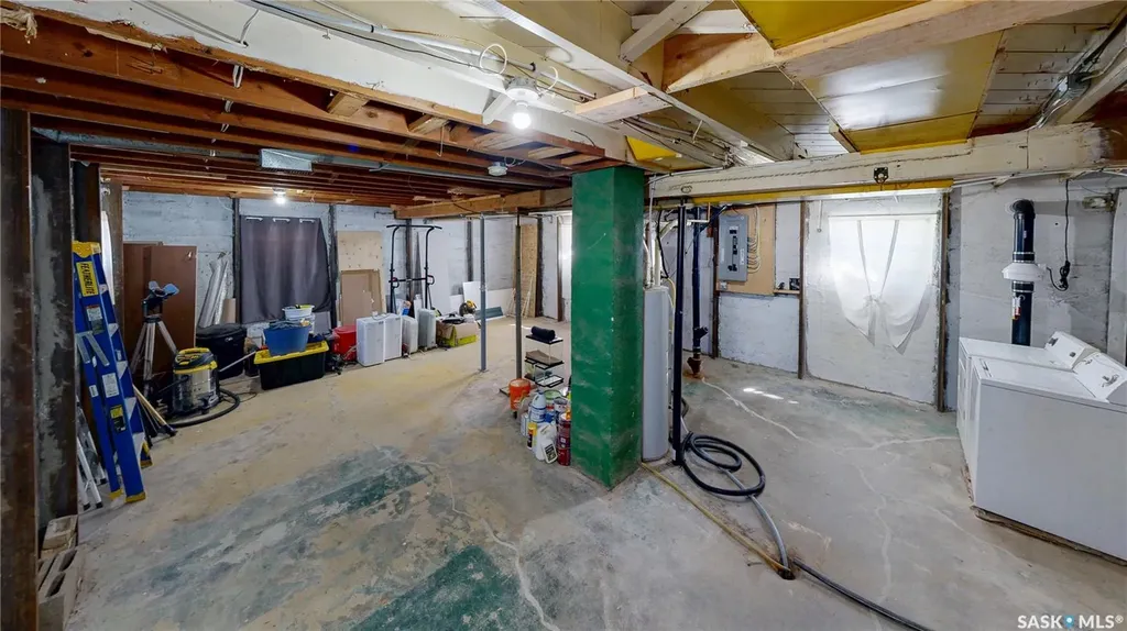 909 Arthur Street Regina SK S4T 4V6