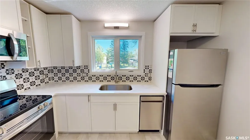 909 Arthur Street Regina SK S4T 4V6