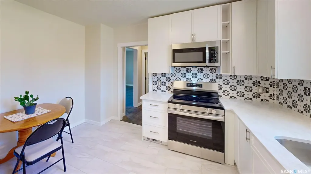 909 Arthur Street Regina SK S4T 4V6