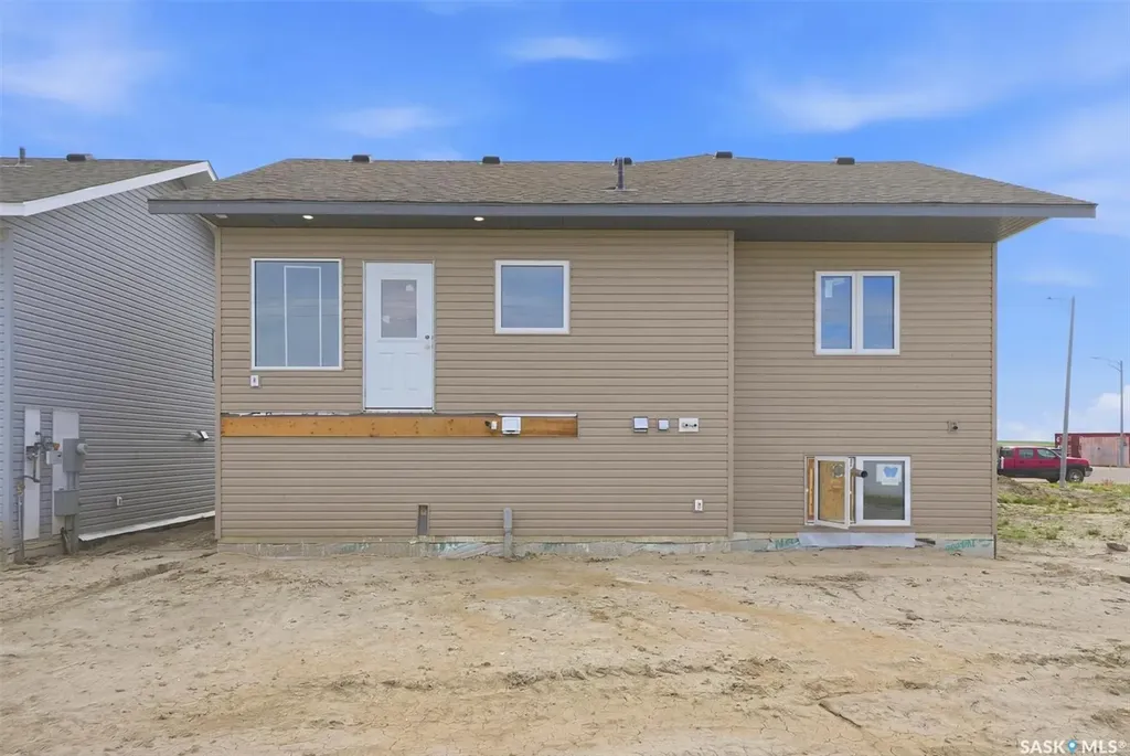 270 Prairie Dawn Drive S Dundurn SK S0K 1K1