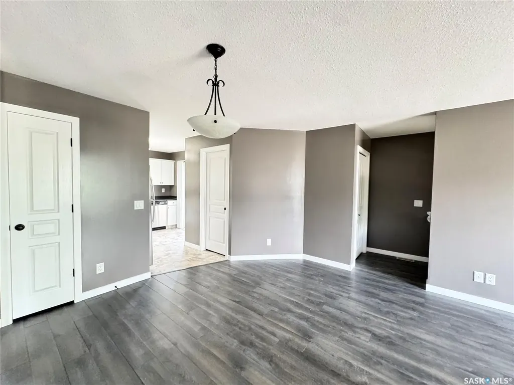 5004 James Hill Road Regina SK S4W 0E8
