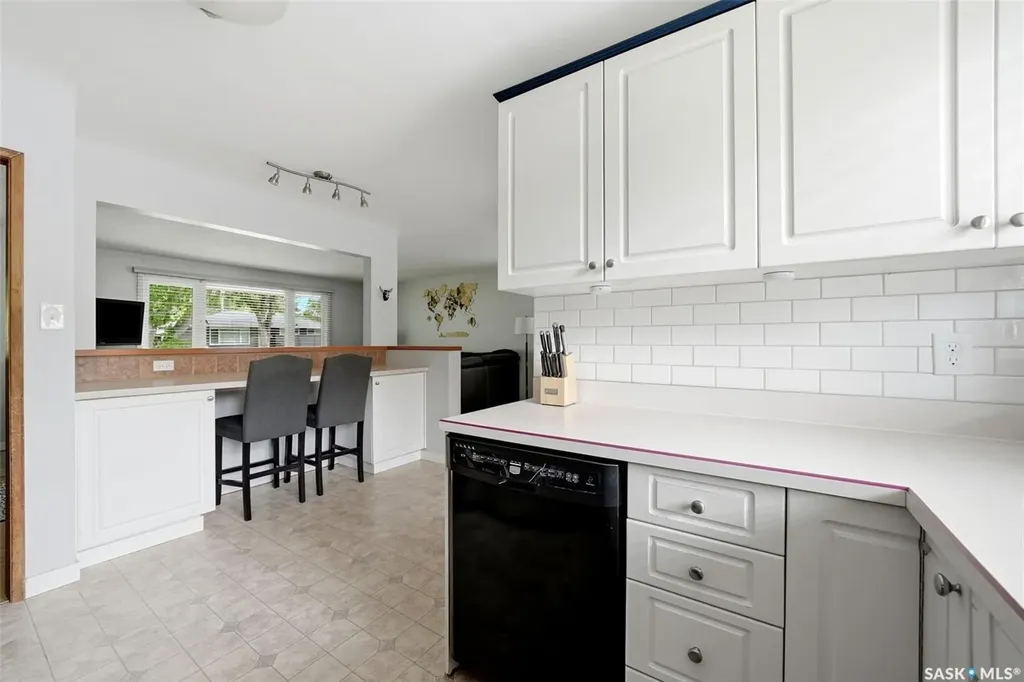 129 Mckee Crescent Regina SK S4S 5N7