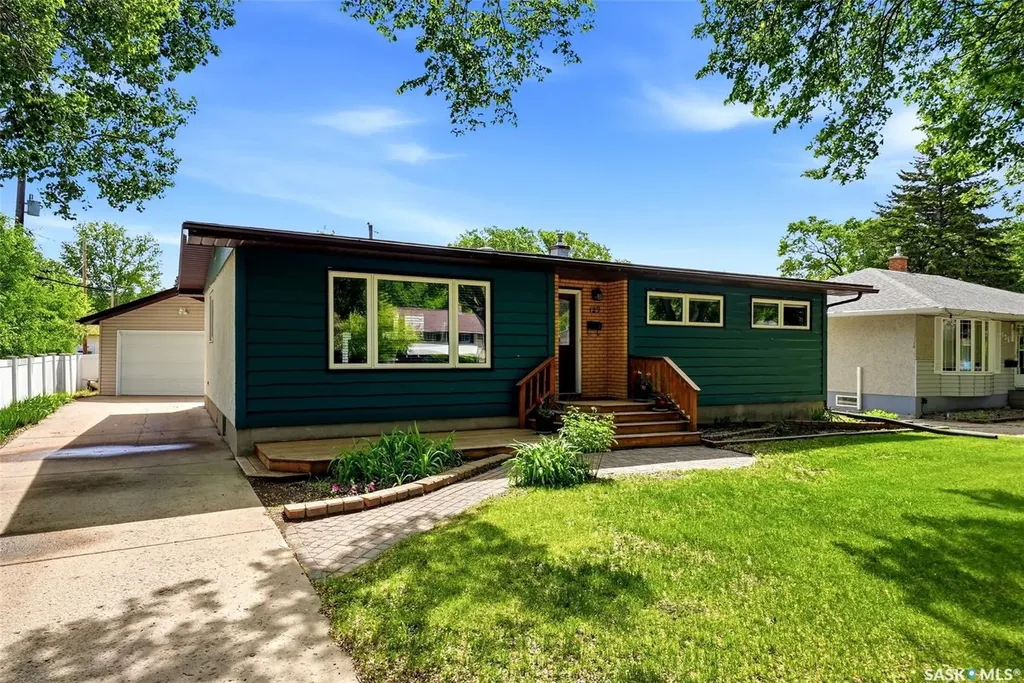 129 Mckee Crescent Regina SK S4S 5N7