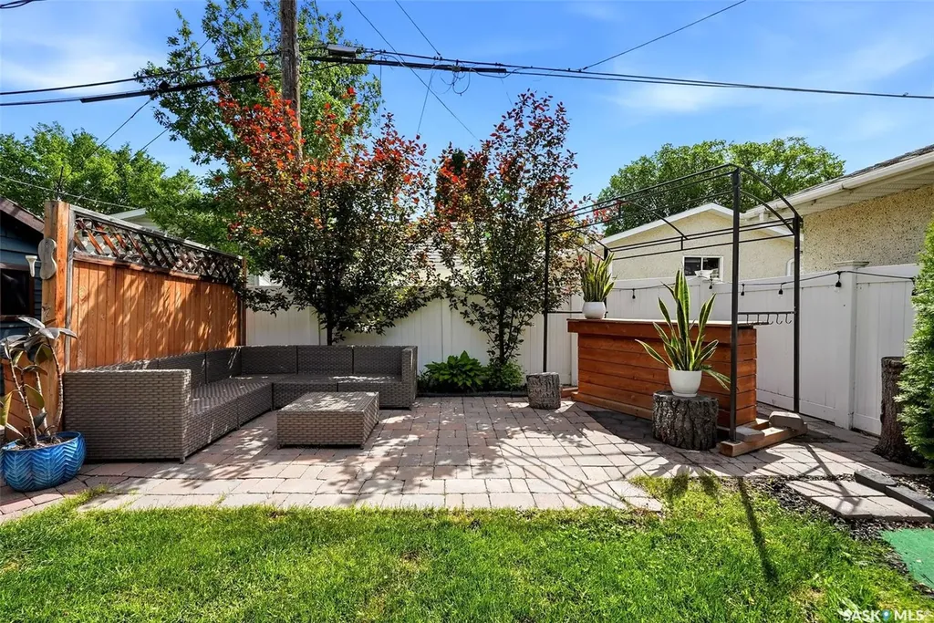 129 Mckee Crescent Regina SK S4S 5N7