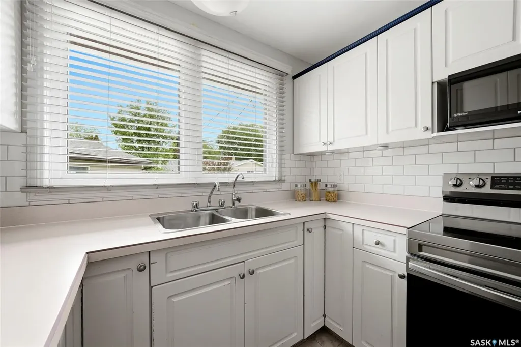 129 Mckee Crescent Regina SK S4S 5N7