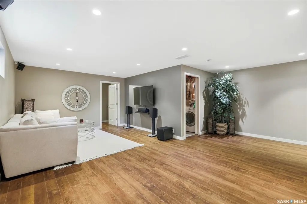 1105 Jurasin Street N Regina SK S4X 0K1