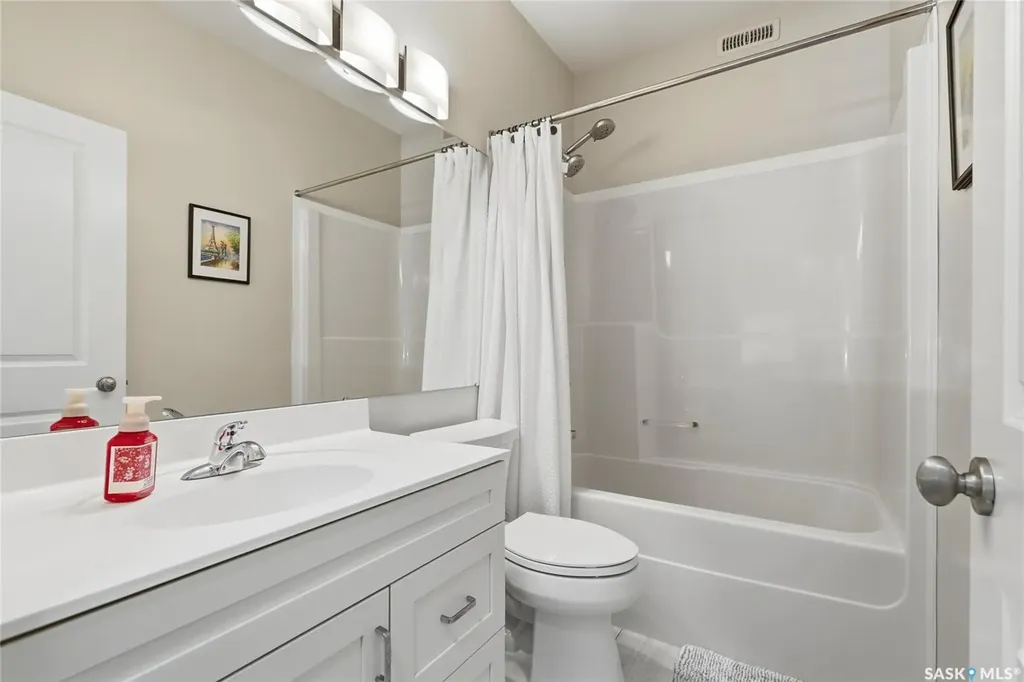 1105 Jurasin Street N Regina SK S4X 0K1
