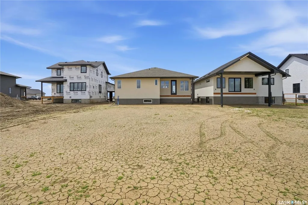 25 Country Road Lumsden SK S0G 3C0