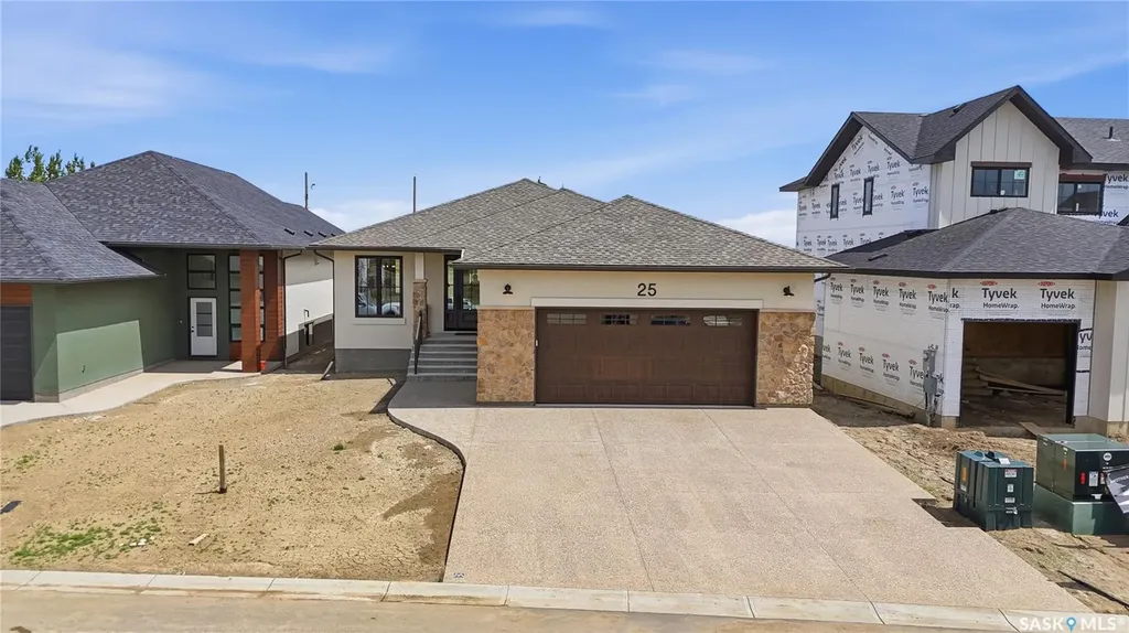 25 Country Road Lumsden SK S0G 3C0