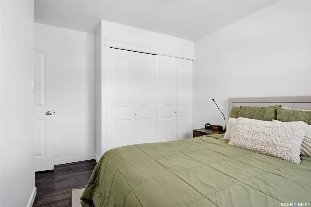 5608 2nd Avenue N Regina SK S4R 5M5