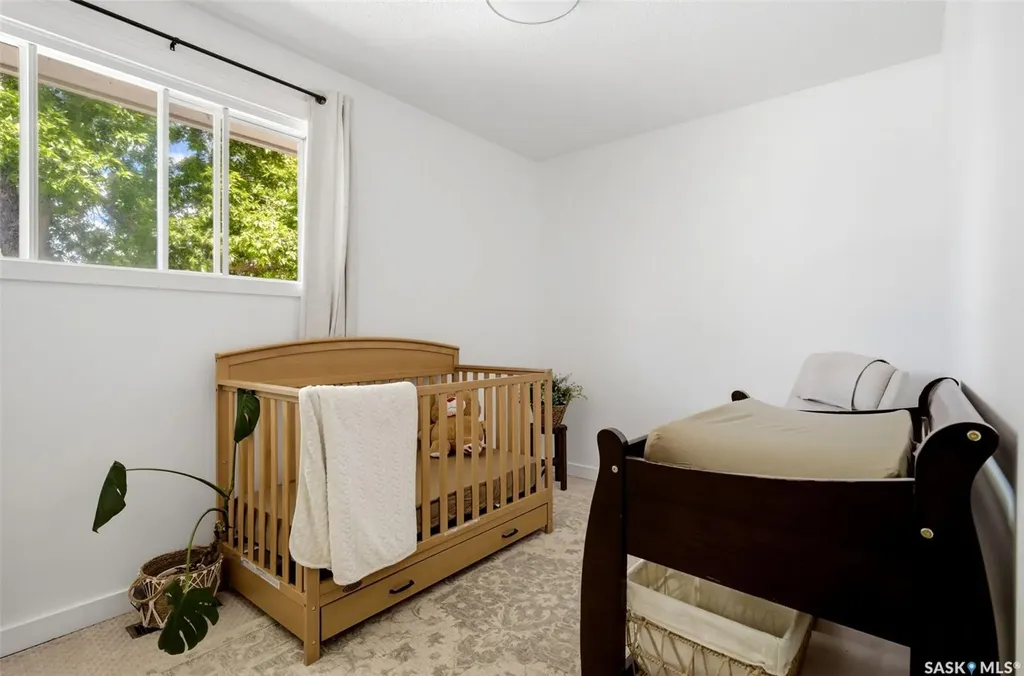 5608 2nd Avenue N Regina SK S4R 5M5
