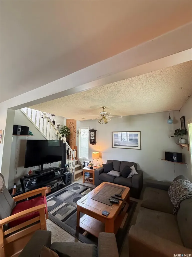 1603 Garnet Street Regina SK S4T 2Z1