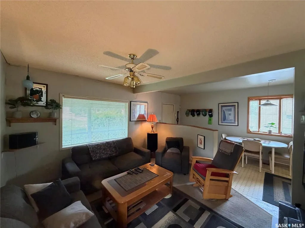 1603 Garnet Street Regina SK S4T 2Z1