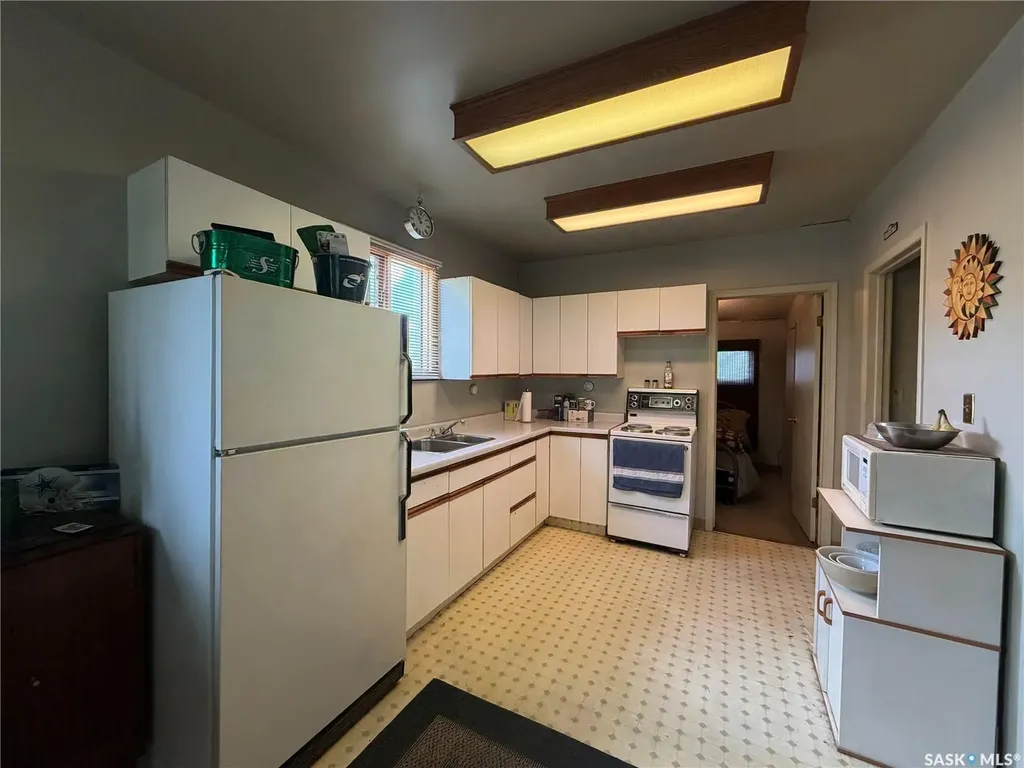 1603 Garnet Street Regina SK S4T 2Z1