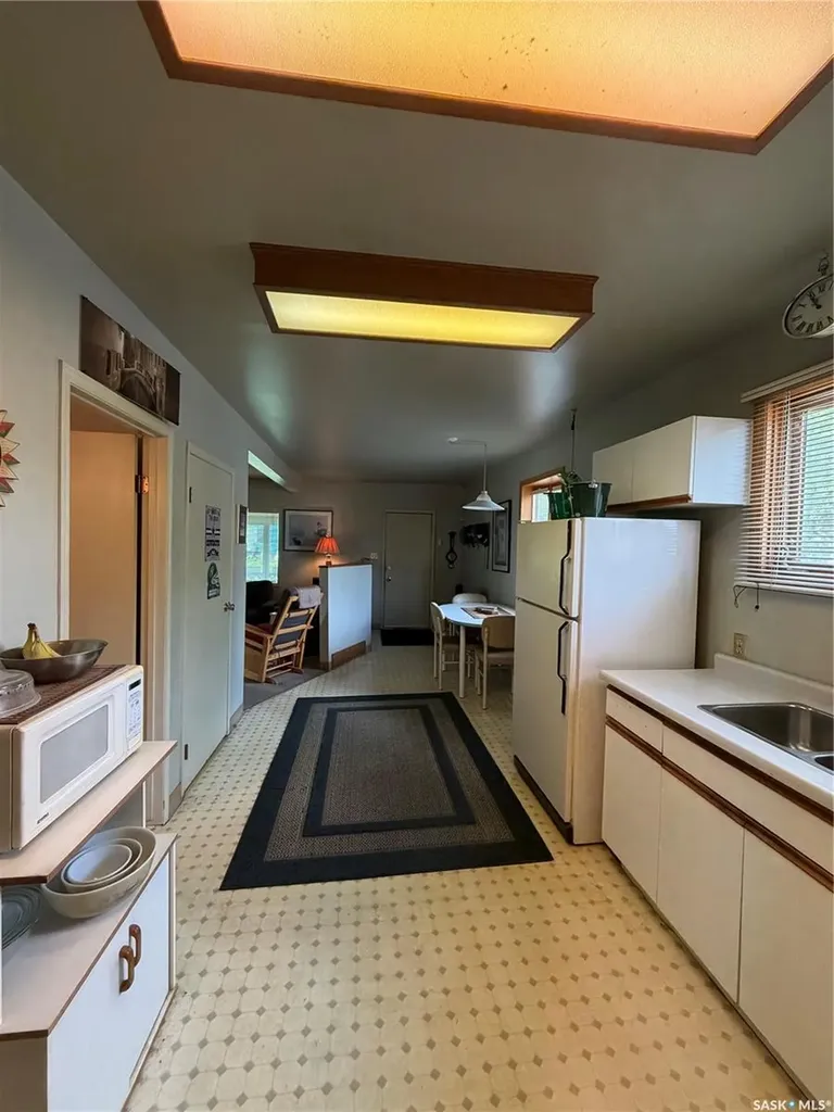 1603 Garnet Street Regina SK S4T 2Z1