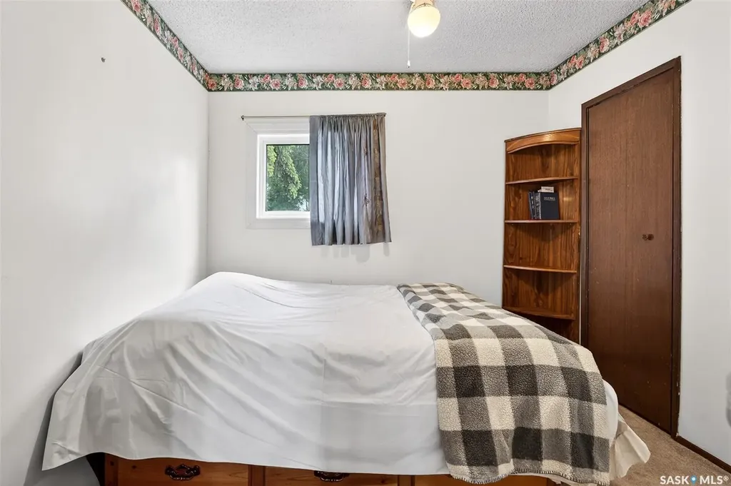 1066 Caribou Street W Moose Jaw SK S6H 2L7