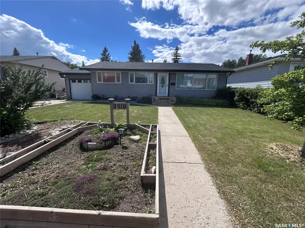 2616 Clarence Avenue S Saskatoon SK S7J 1M6