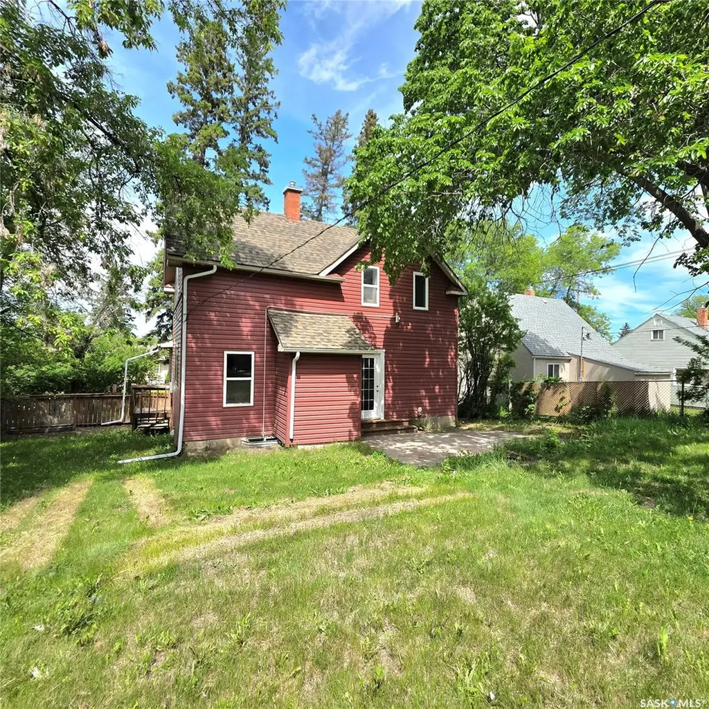 469 19th Street E Prince Albert SK S6V 1K3
